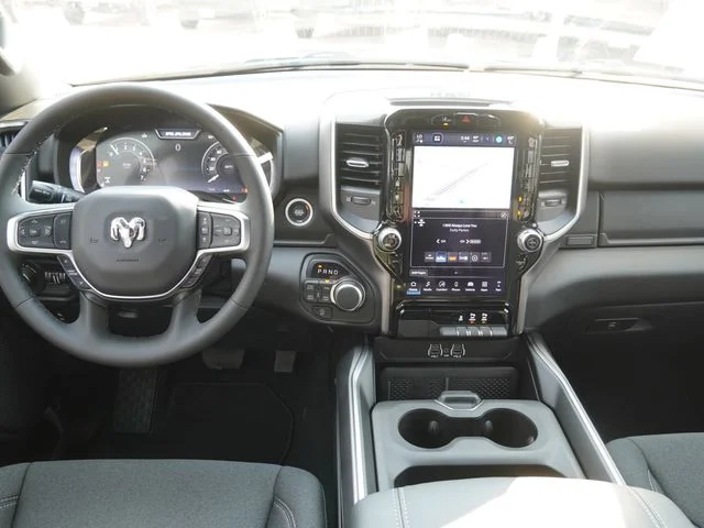 New 2026 Diamond Black Crystal Pearl-Coat Exterior Paint RAM Big Horn/Lone Star image 14
