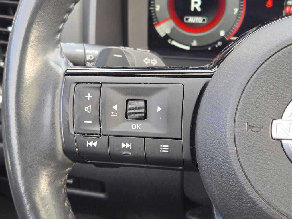 Certified Used 2023 Black Nissan Platinum image 30