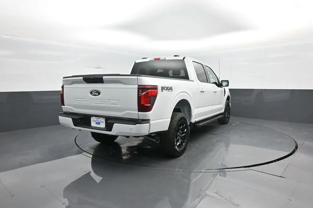 New 2026 Oxford White Ford XLT image 7