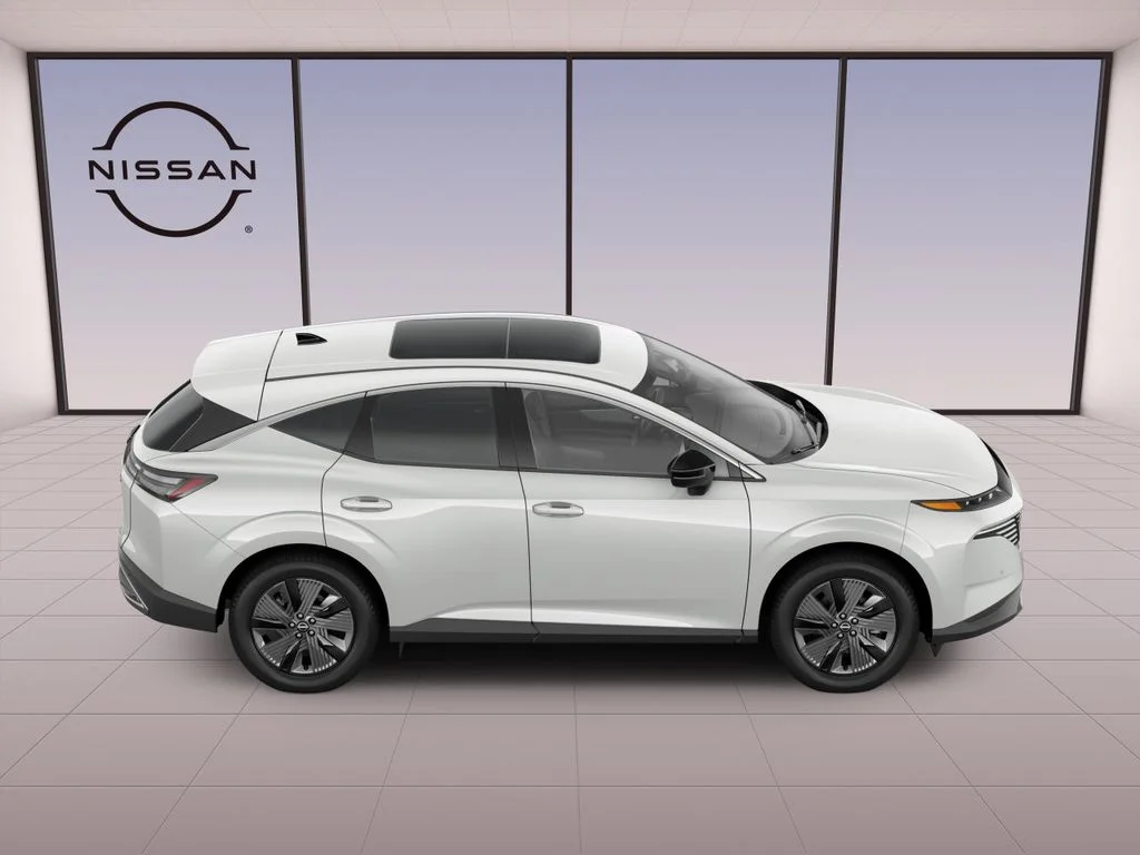 New 2026 Everest White Pearl TriCoat Nissan SL image 4