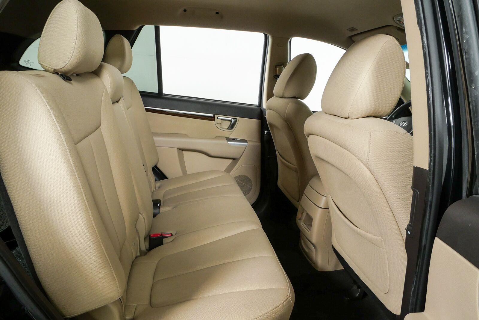 Used 2011 Phantom Black Metallic Hyundai GLS image 19
