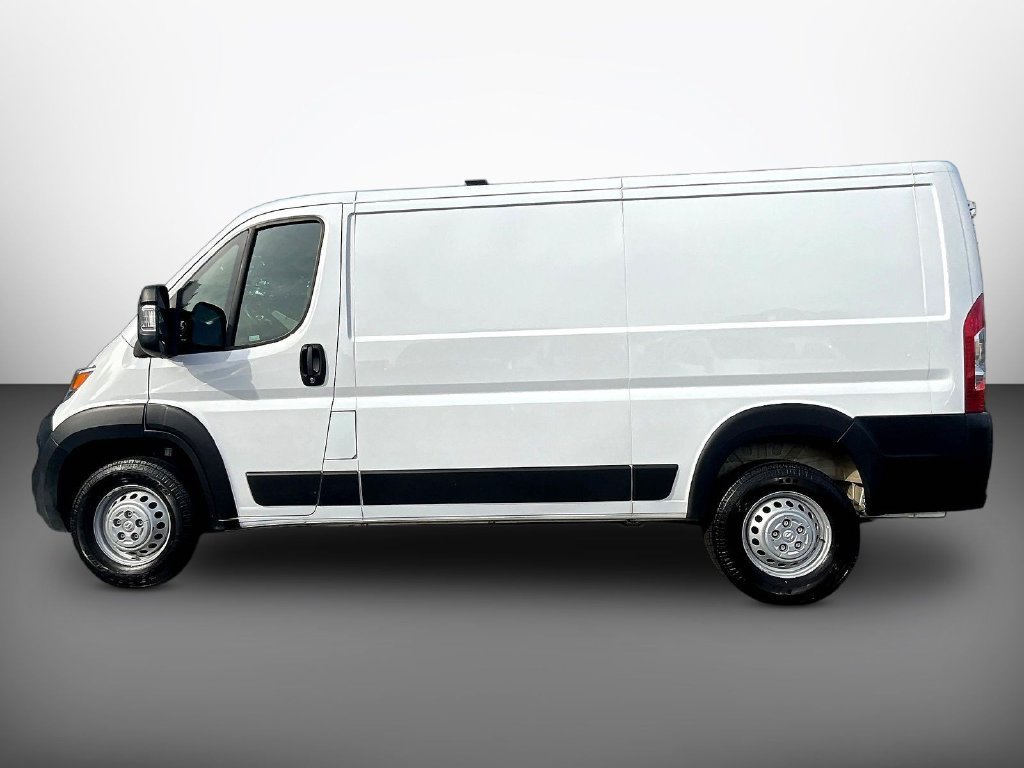 Used 2025 White Ram Base image 4