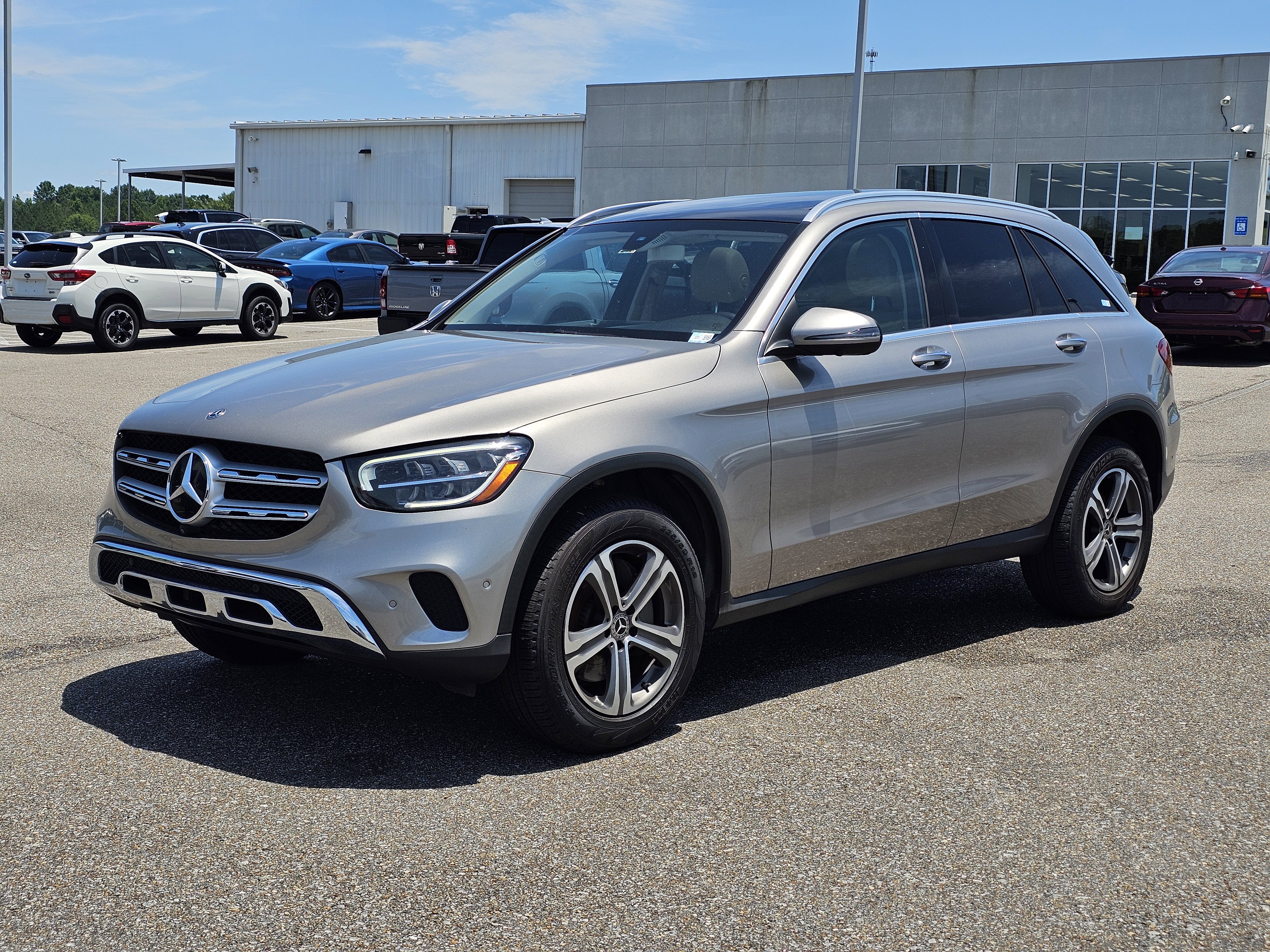 Used 2020 Mojave Silver Metallic Mercedes-Benz GLC 300 image 1