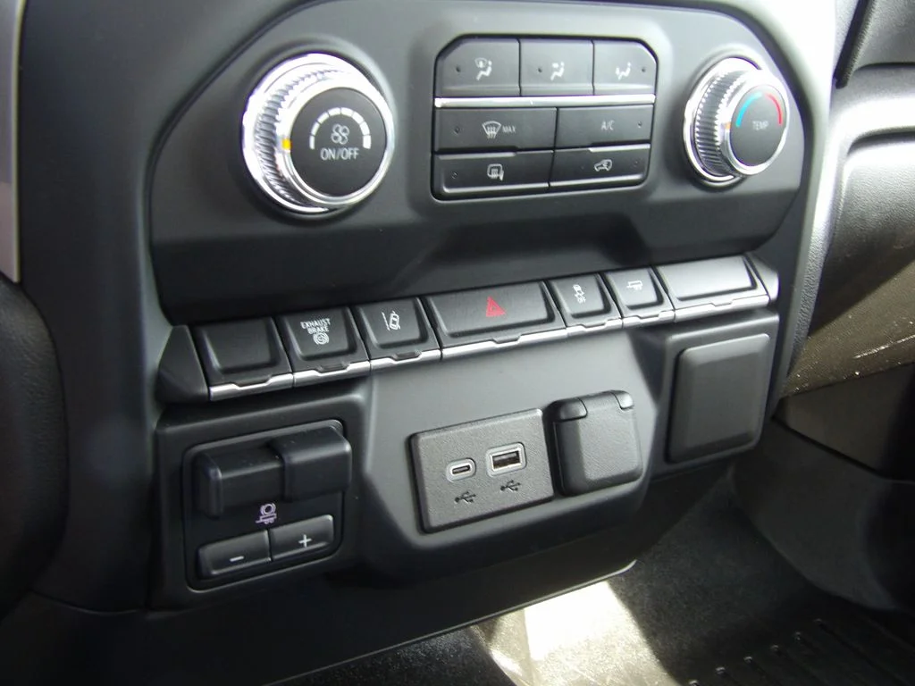 2024 GMC Sierra 3500HD Pro - Photo 24
