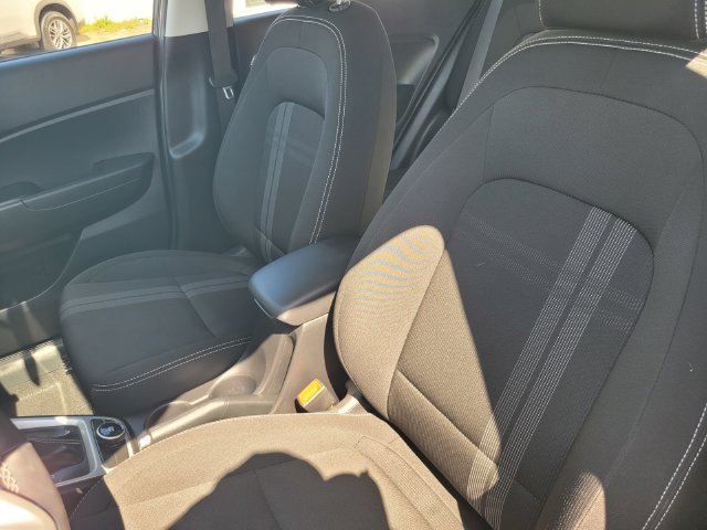 Used 2025 Gray Hyundai SEL image 13