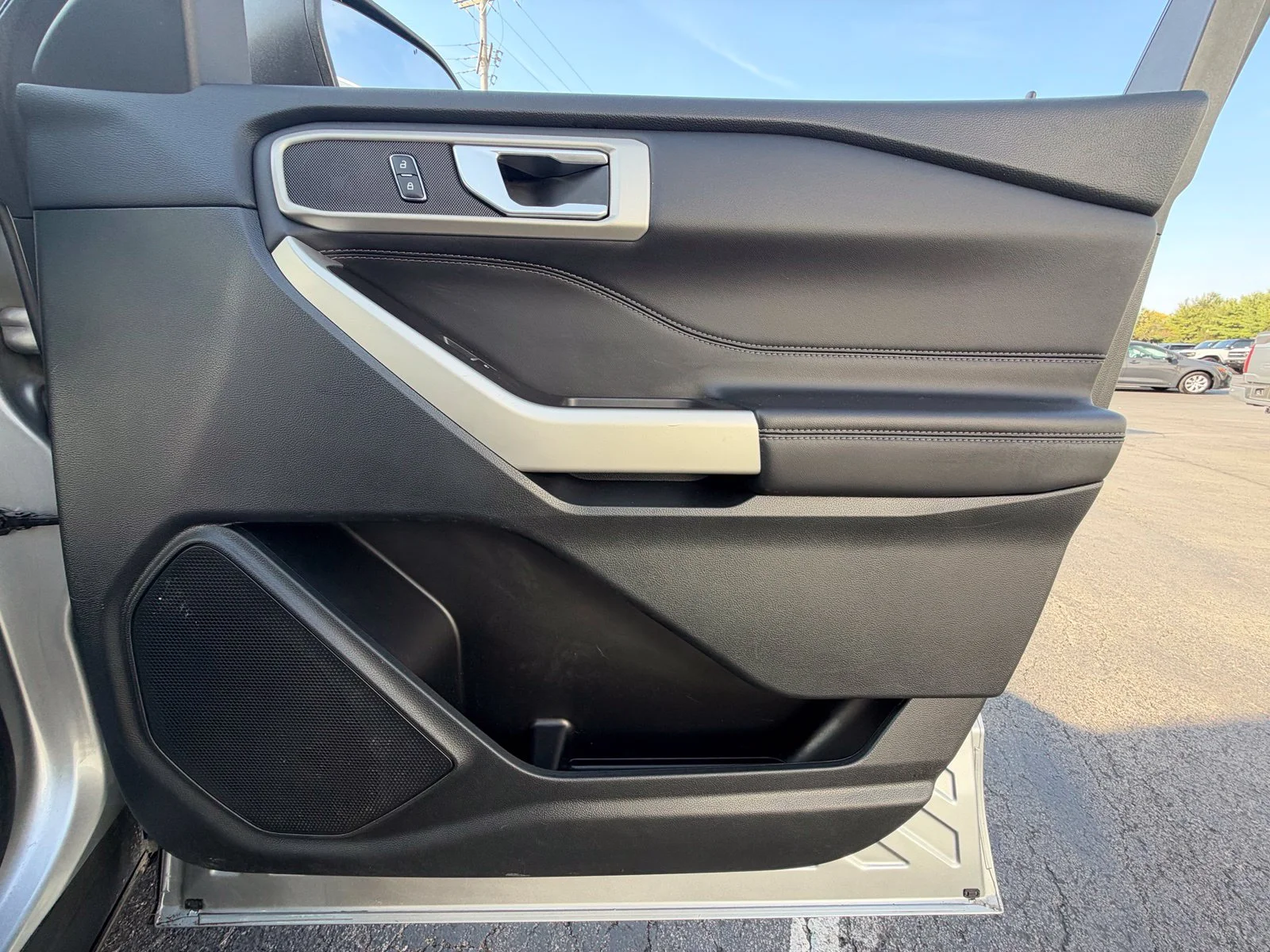 Used 2023 Iconic Silver Metallic Ford XLT image 35