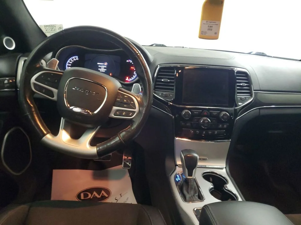 Used 2020 Sting-Grey Jeep SRT image 9
