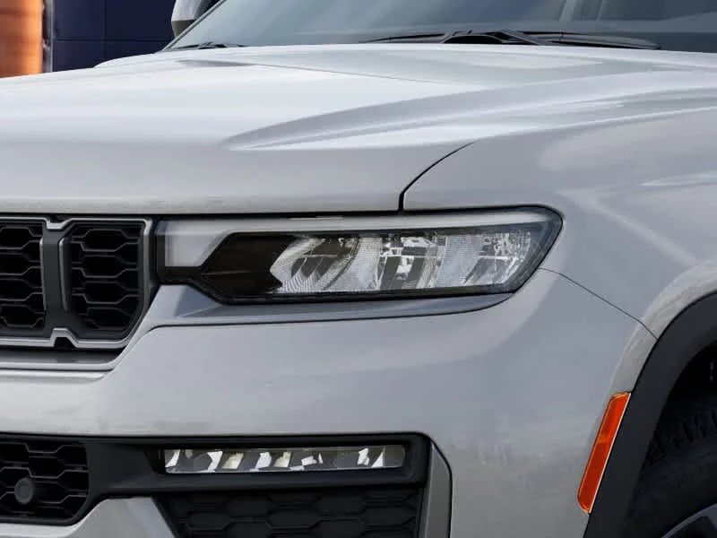 New 2026 Silver Zynith Jeep 85th Anniversary Edition image 10
