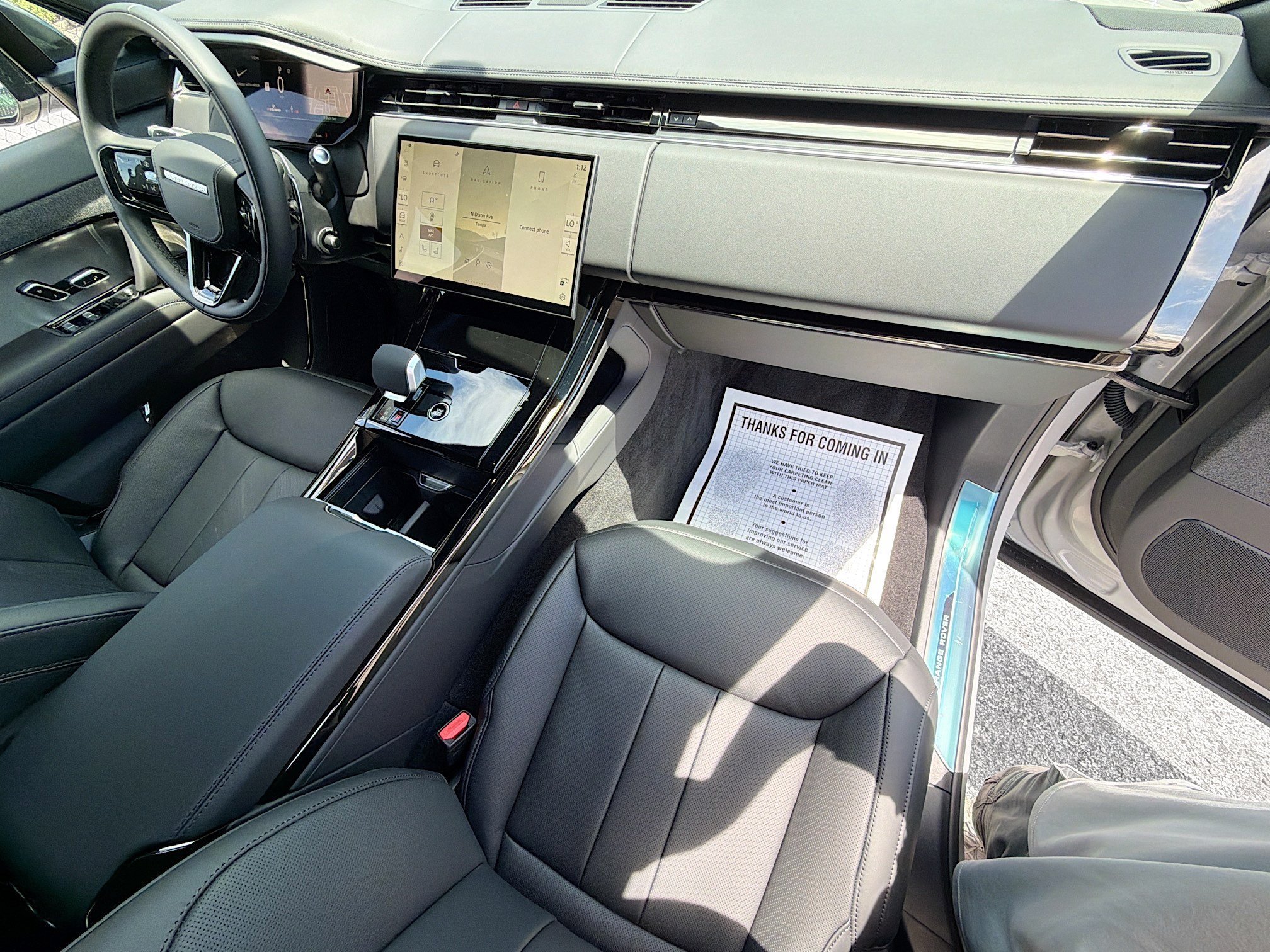 New 2027 Borasco Grey LAND ROVER  image 15