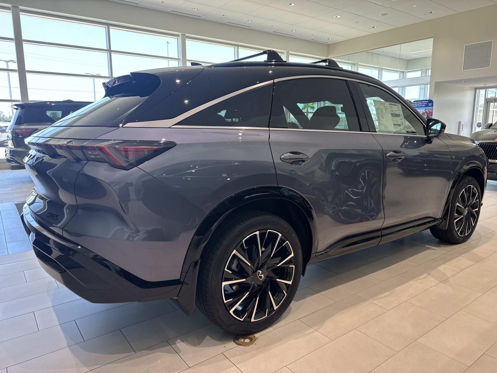New 2027 2T MNBW BLUE INFINITI Autograph AWD image 4