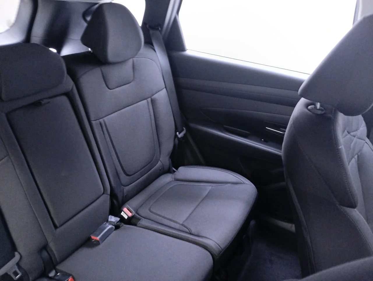 New 2026 White Pearl Tricoat Hyundai SE image 15