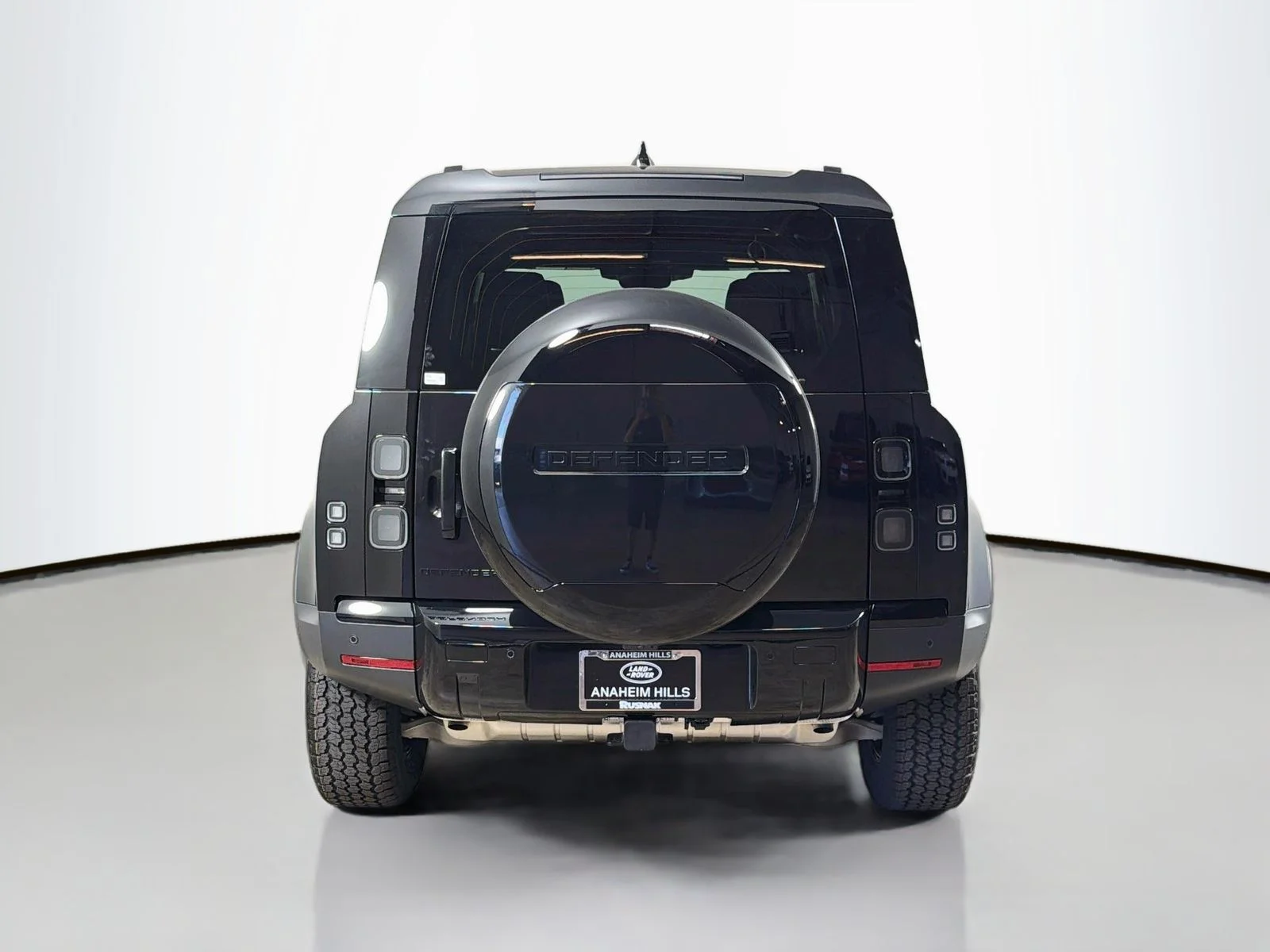 New 2026 Santorini Black Land Rover S image 4
