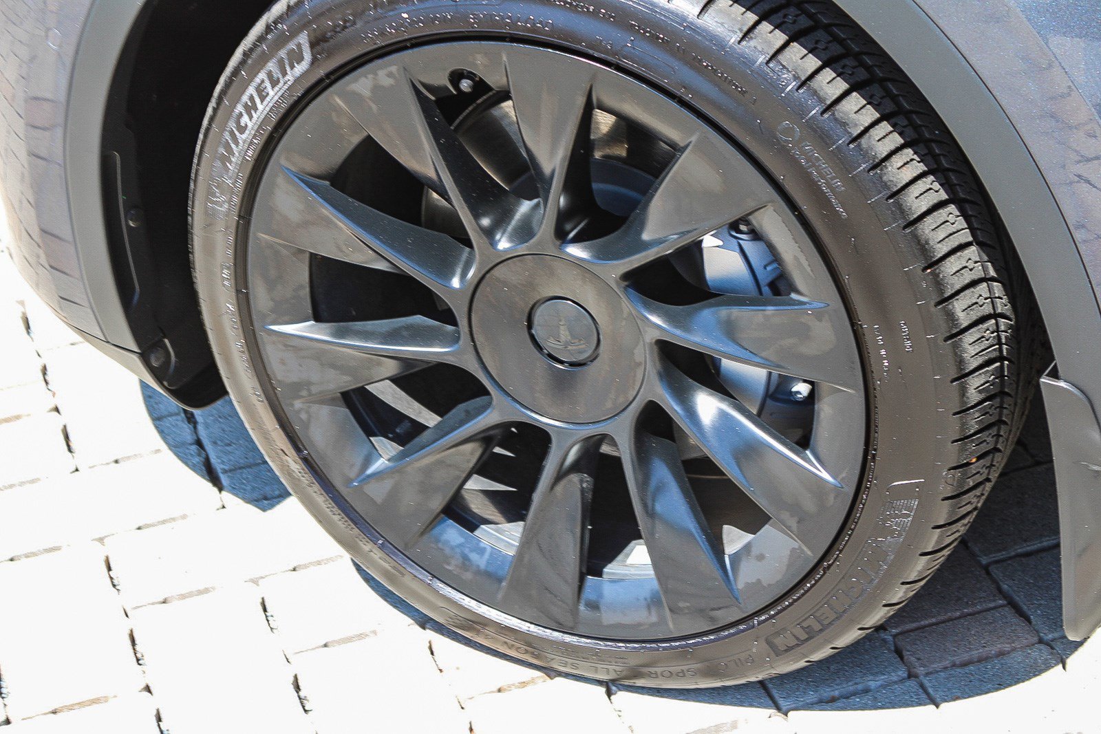 Used 2021 Midnight Silver Metallic Tesla Long Range image 12