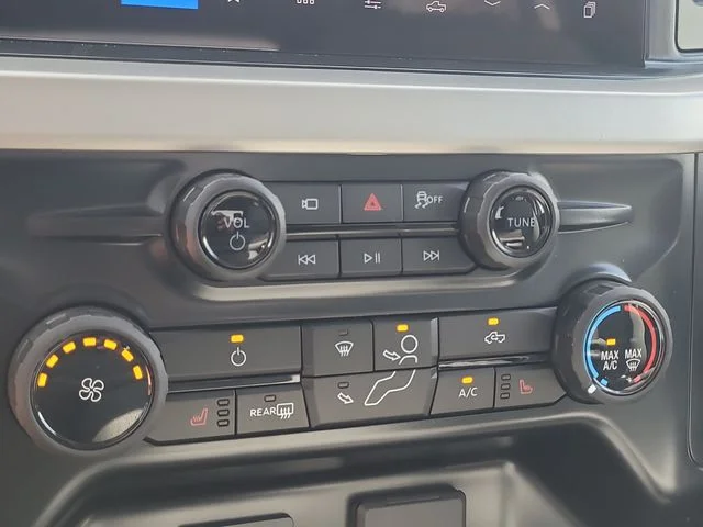 New 2026 Oxford White Ford XLT image 26