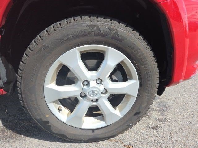 Used 2009 Red Toyota Ltd image 21