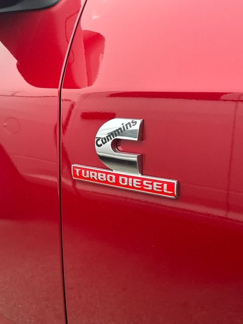 New 2026 Molten Red Pearl-Coat Exterior Paint RAM Tradesman image 6