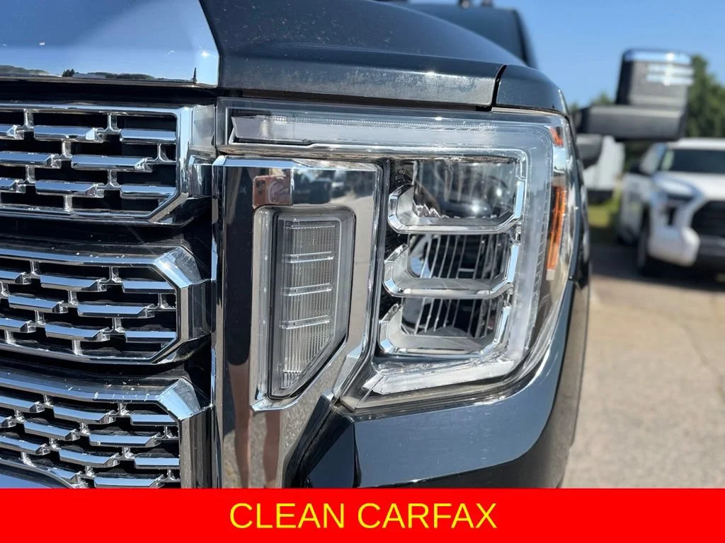 Used 2020 ONYX BLACK GMC Denali image 8