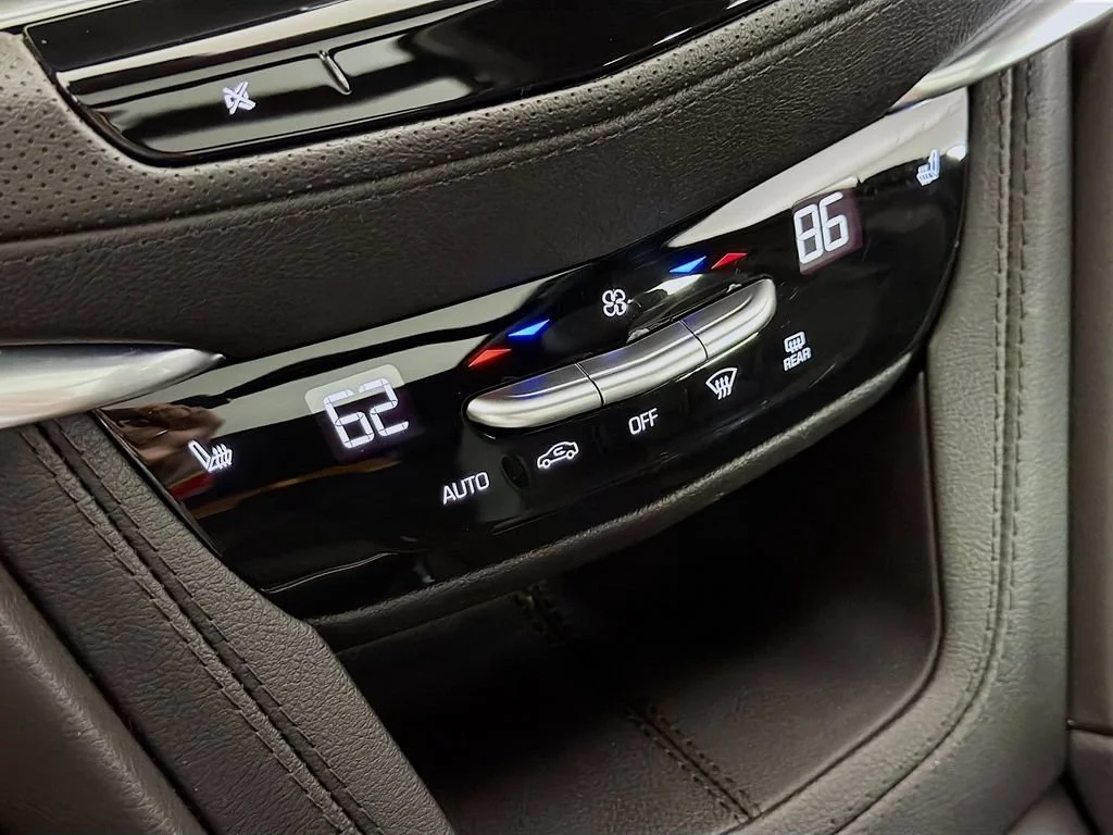2024 Cadillac XT6 Luxury - Photo 17
