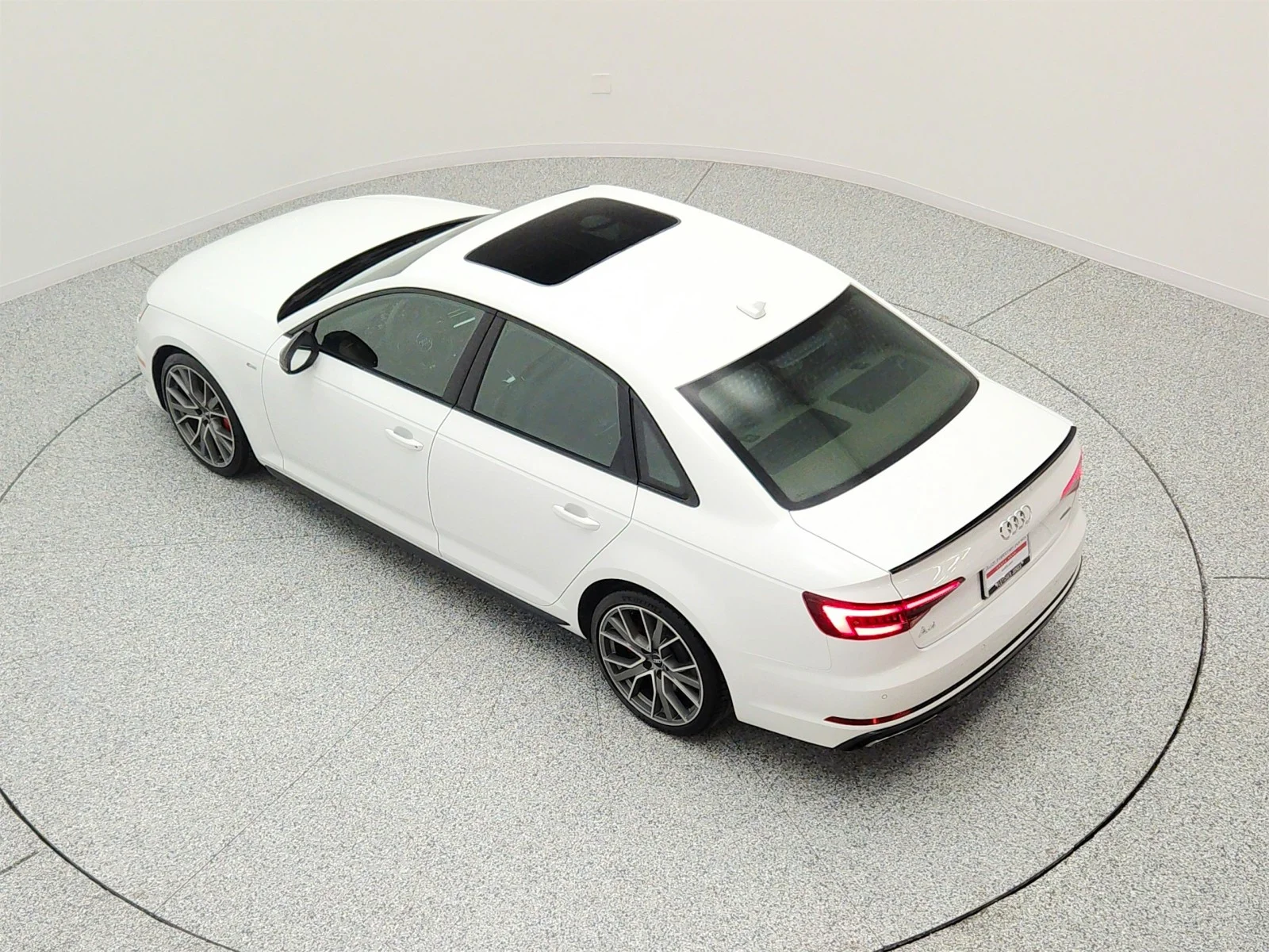 Used 2019 Ibis White Audi Premium Plus 45 TFSI quattro image 28