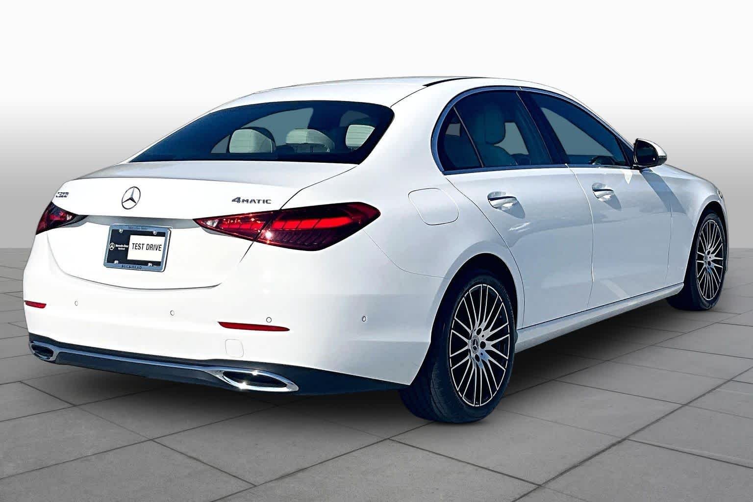 2025 Mercedes-Benz C-Class Sedan C 300 - Photo 13