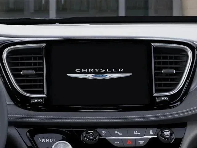 New 2026 Diamond Black Crystal Pearl-Coat Exterior Paint Chrysler Limited image 122