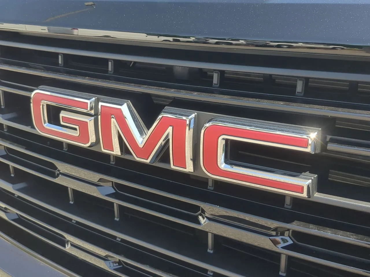 New 2026 Onyx Black GMC Elevation image 30