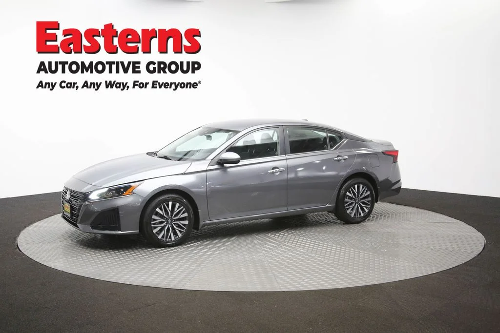 Used 2023 Gray Nissan 2.5 SV image 57