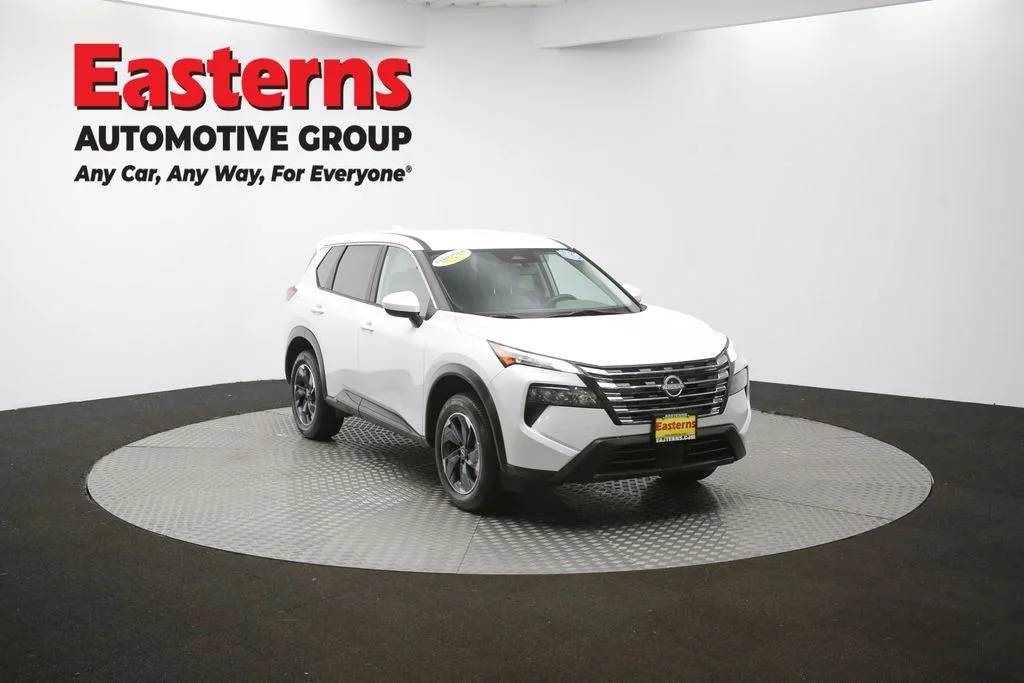 Used 2024 White Nissan SV image 49
