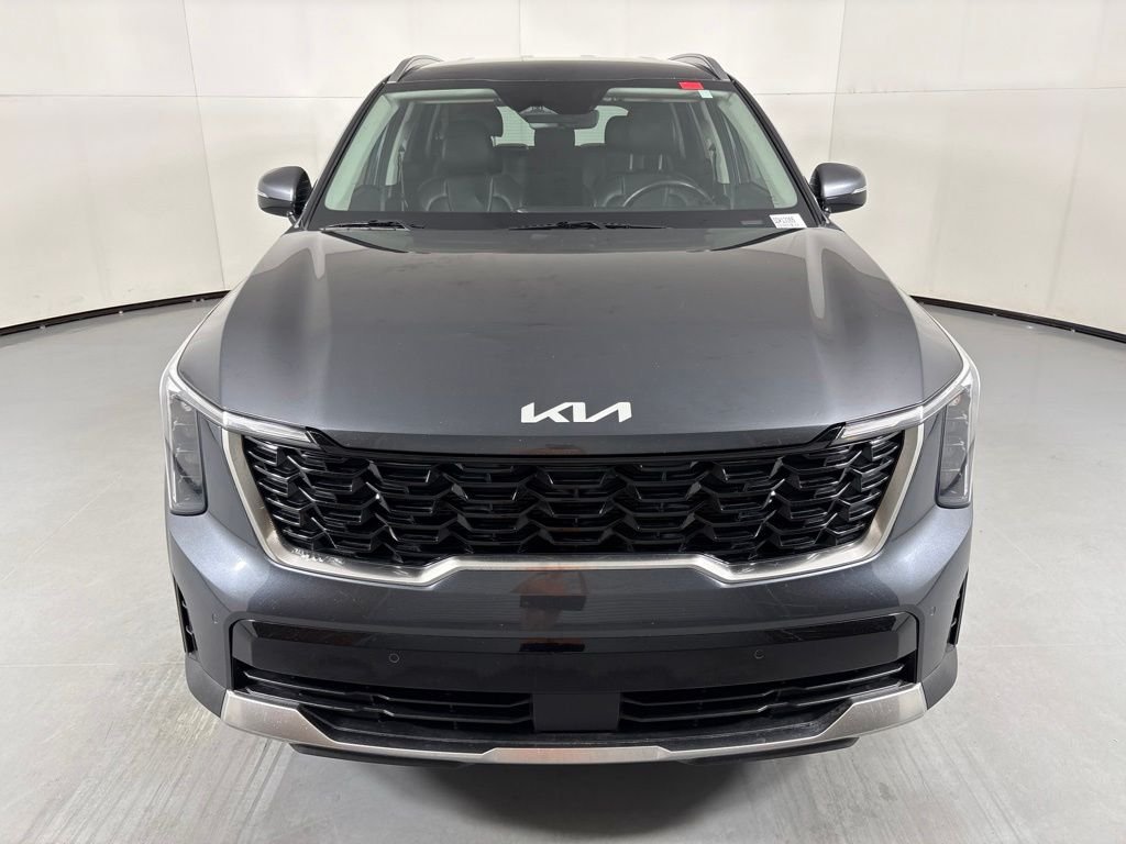 Used 2024 Gray Kia S image 3