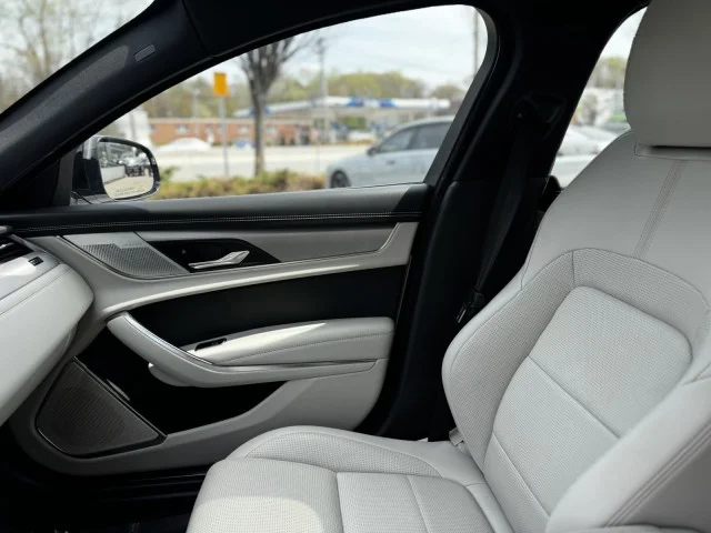 2024 Jaguar XF R-Dynamic SE - Photo 16