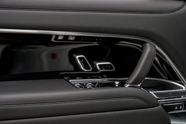 2026 Land Rover Range Rover SE - Photo 55