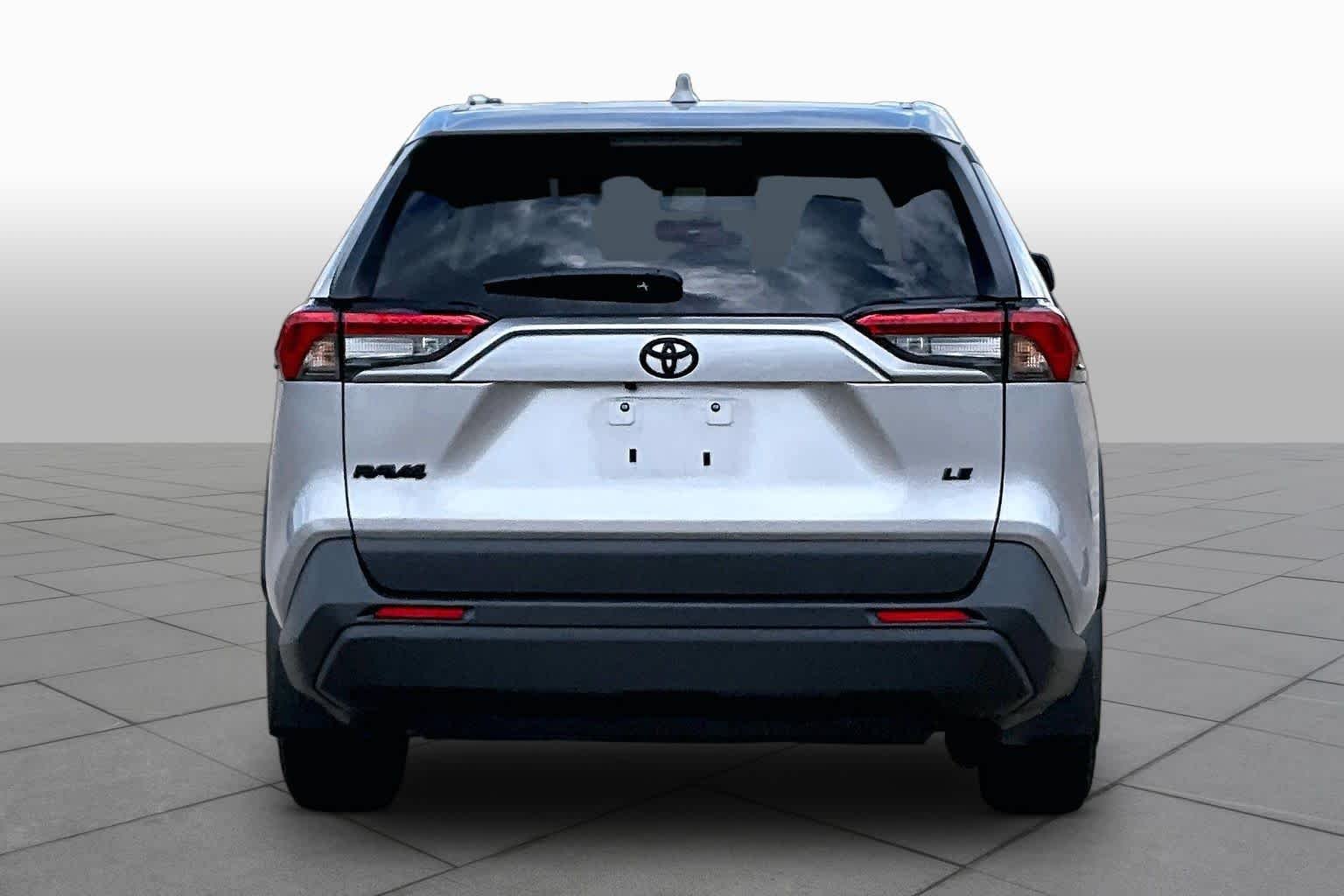 Certified Used 2025 Silver Sky Metallic Toyota LE image 5