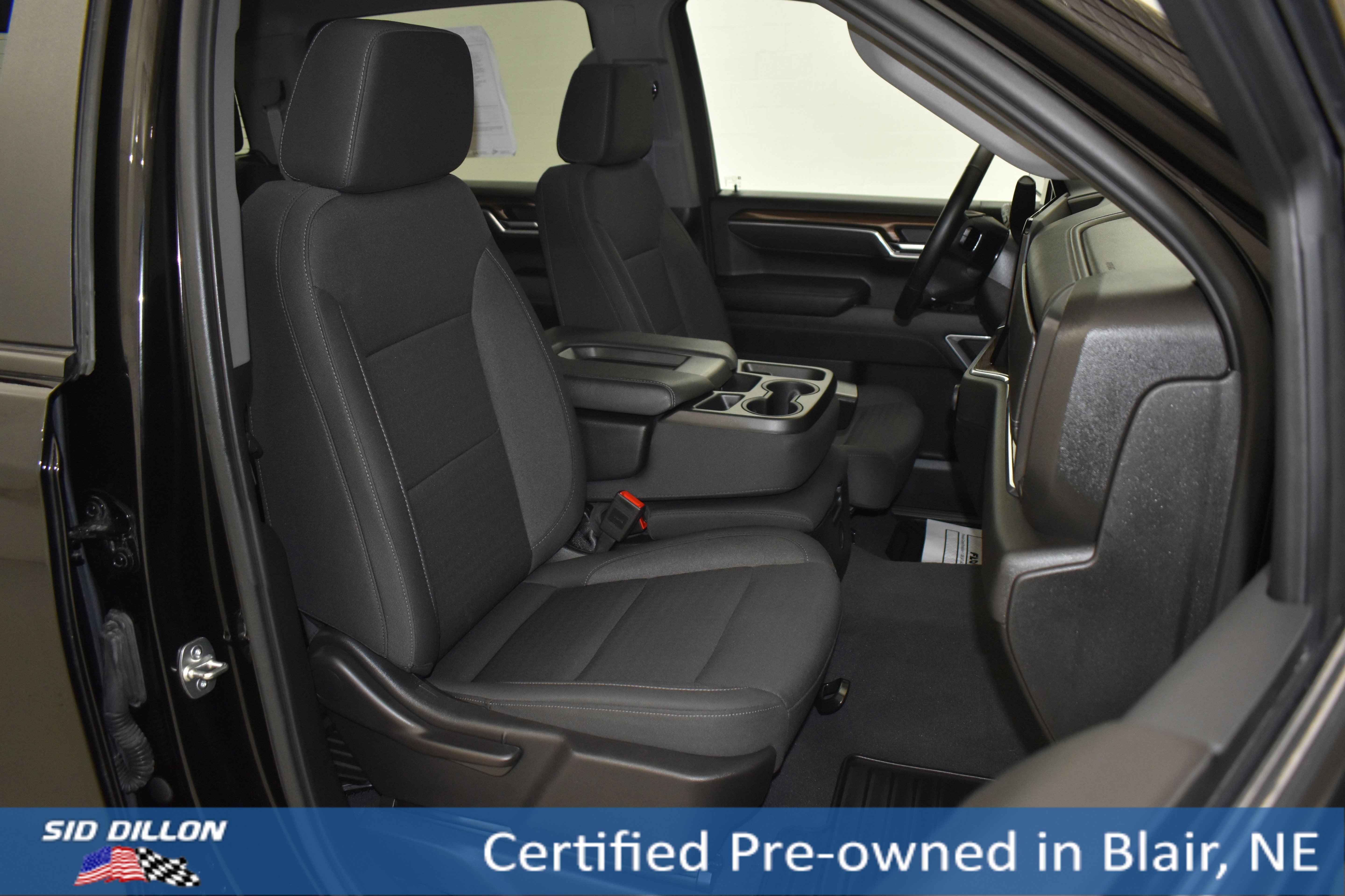 Used 2025 Black Chevrolet LT image 8