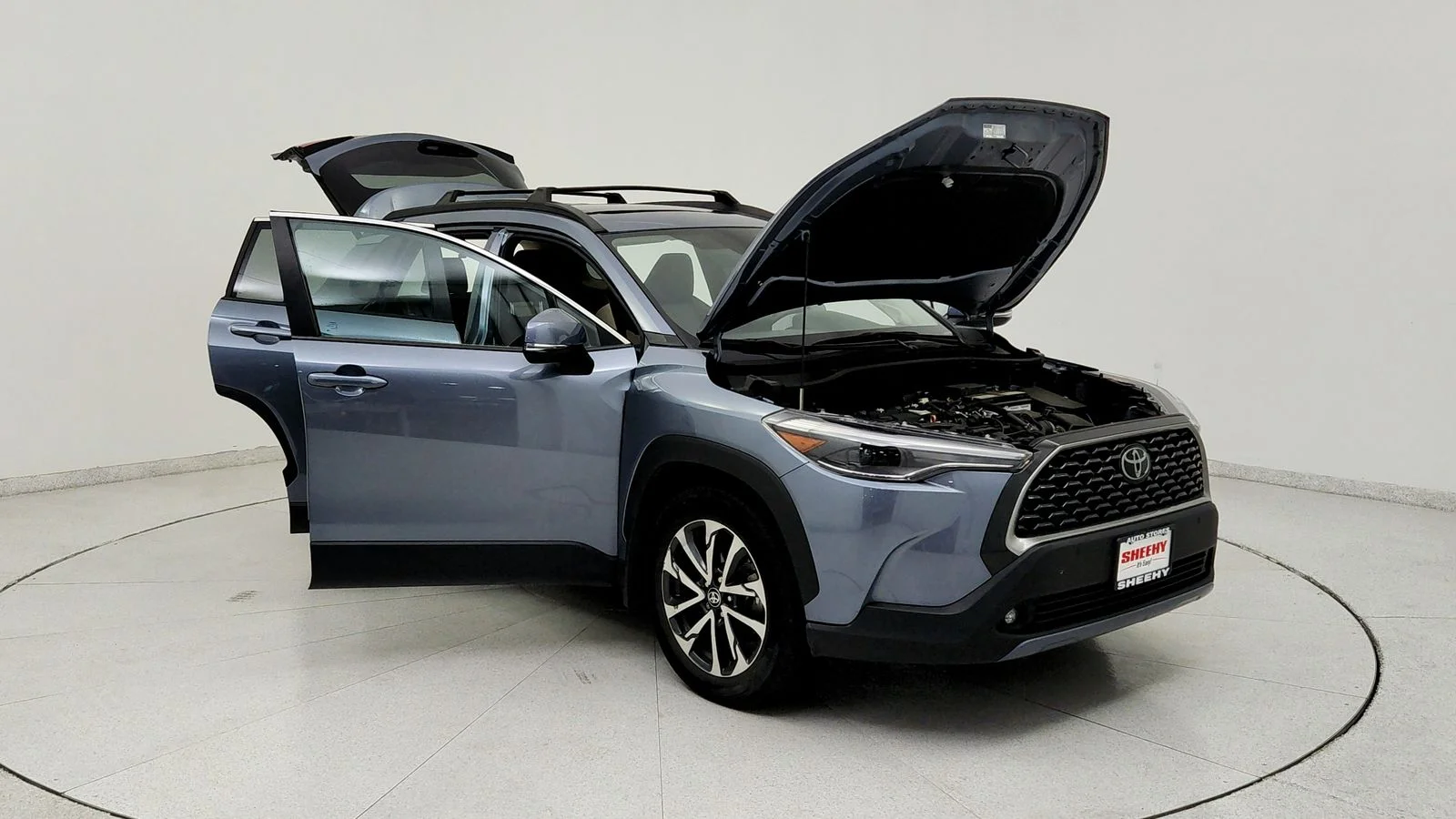 Used 2023  Toyota XLE image 11