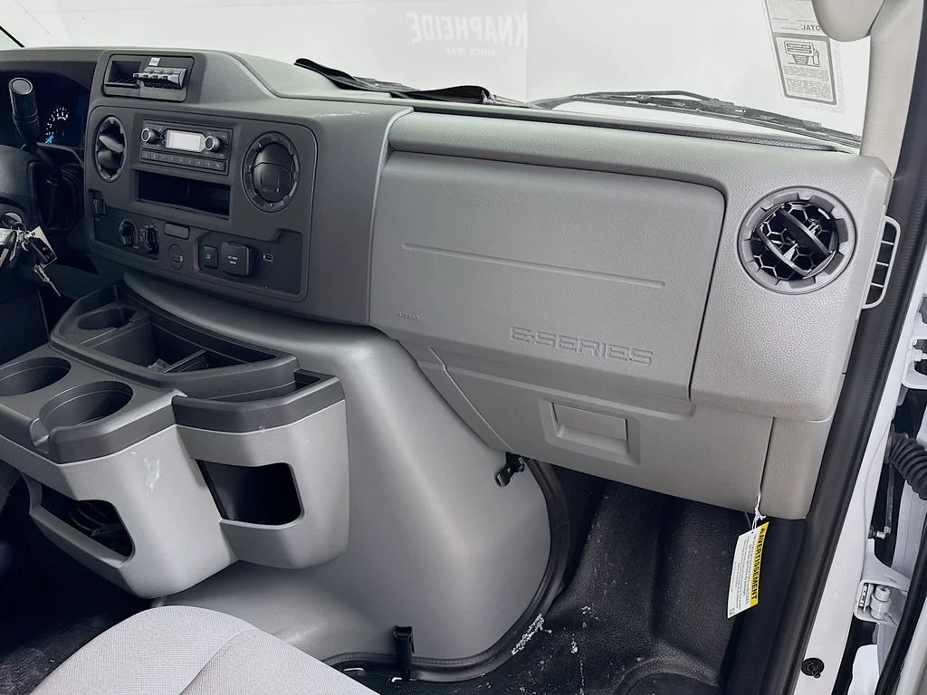 New 2026 Oxford White Ford E-350 SRW image 24