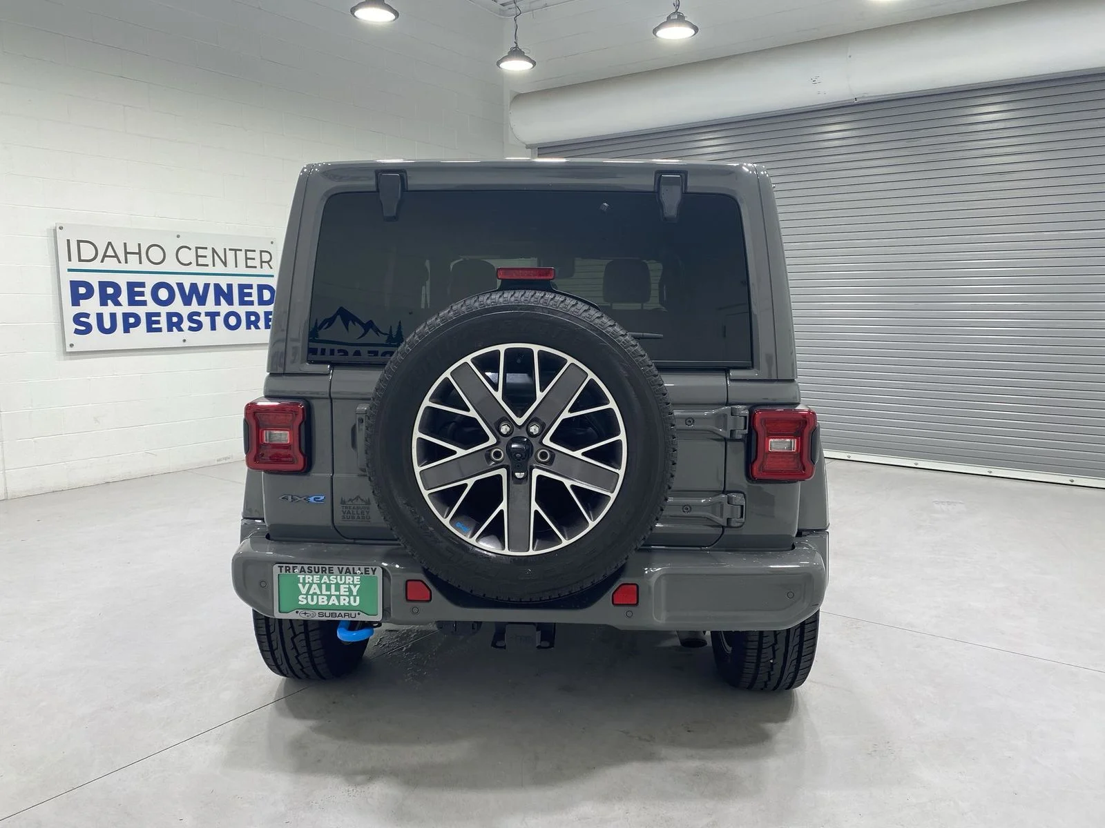 Used 2023 Gray Jeep Sahara 4xe image 7