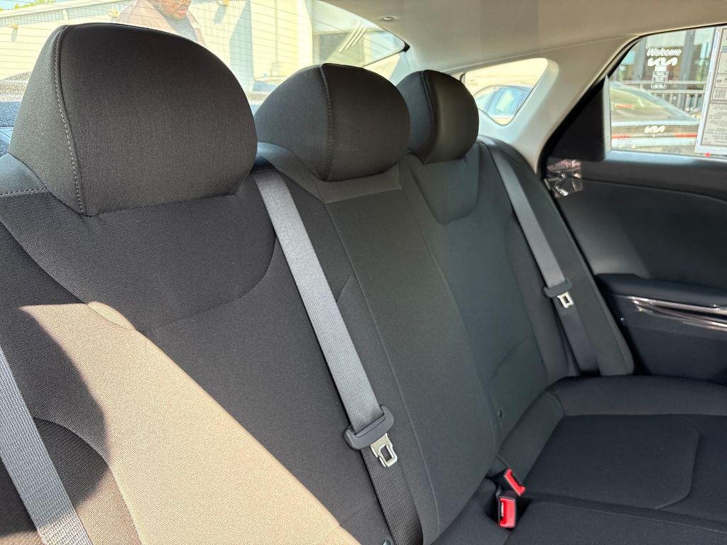 New 2026 Snow White Pearl Kia LX image 28