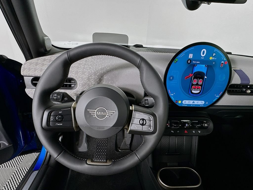 Certified Used 2025 Blue MINI Signature Plus image 10