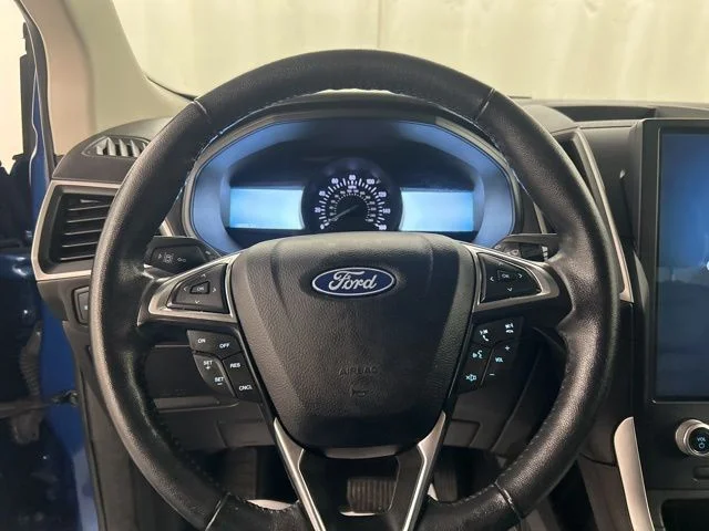 Used 2022 Blue Ford SEL image 11