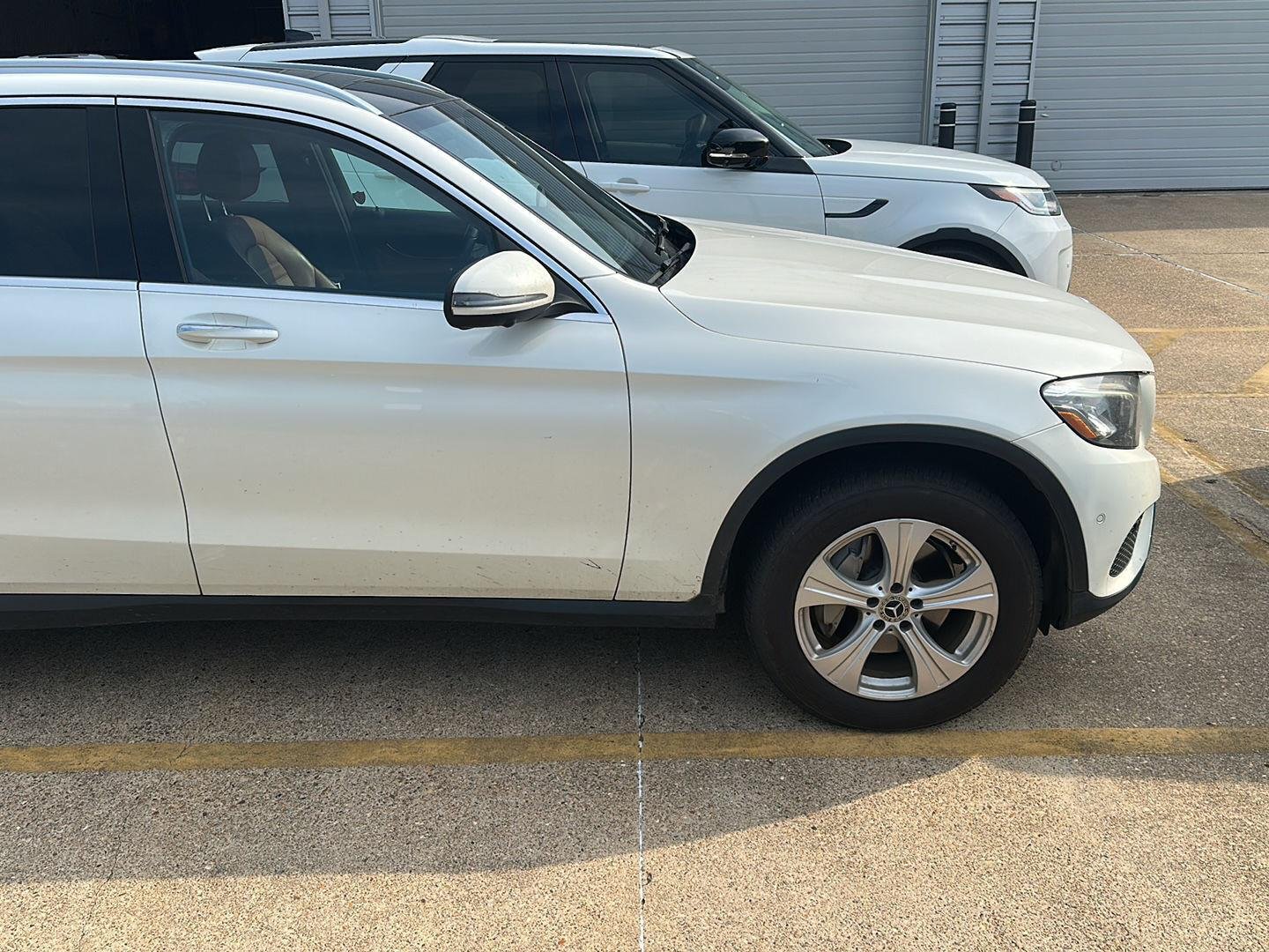 Used 2018 designo Diamond White Metallic Mercedes-Benz GLC 300 image 3