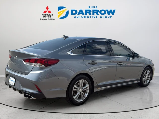 Used 2018 Gray Hyundai Sport image 5