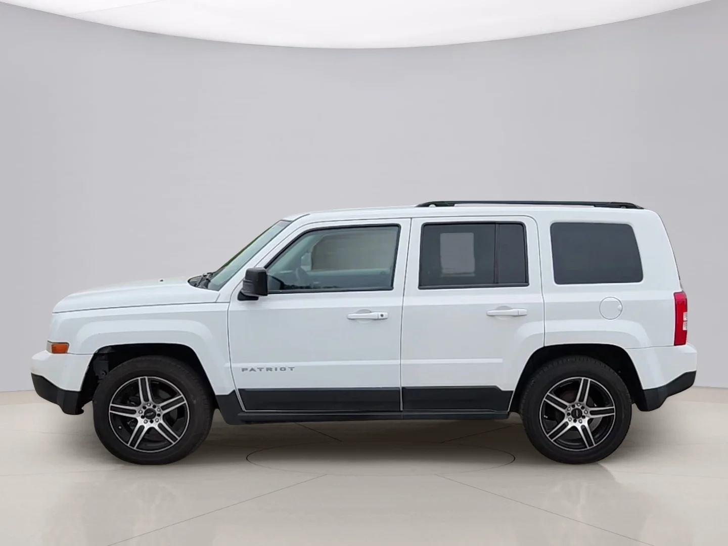 Used 2012 White Jeep SPORT image 2