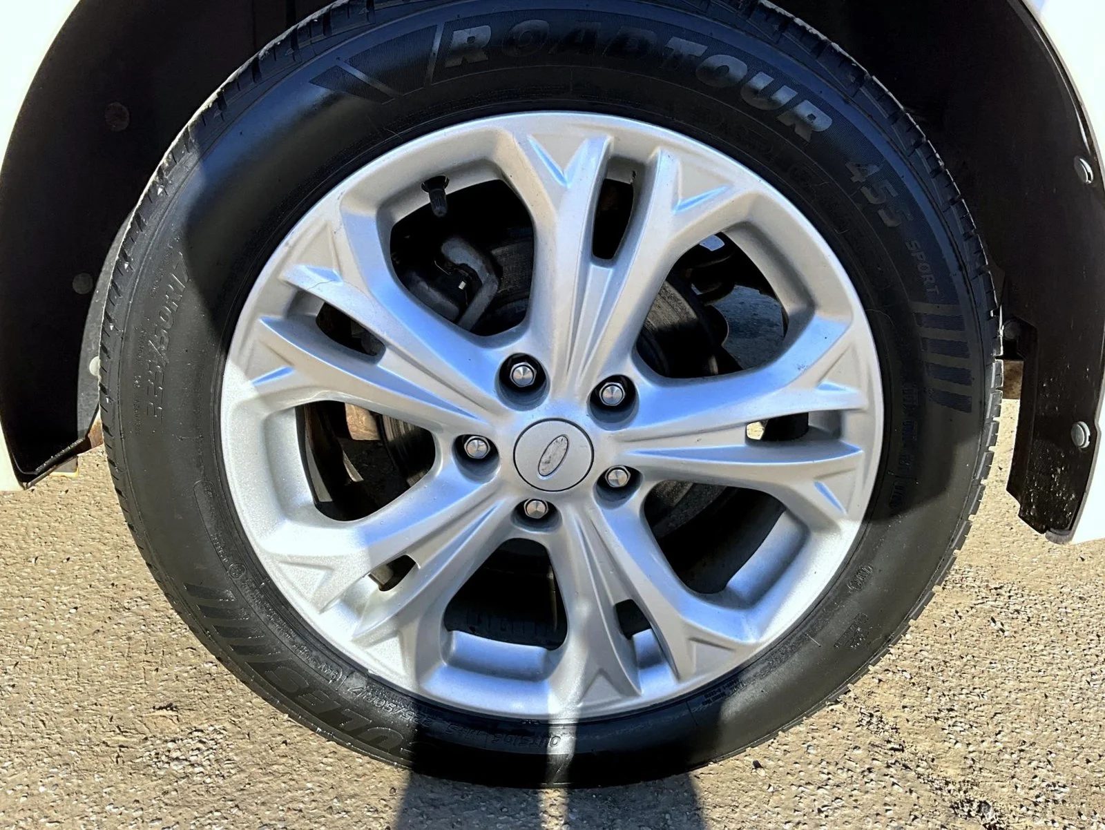 Used 2012 White Ford SE image 24