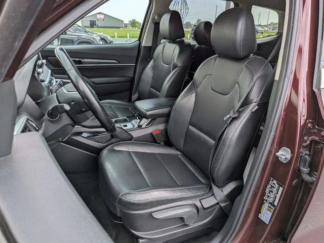 Used 2021 Purple Kia LX image 12