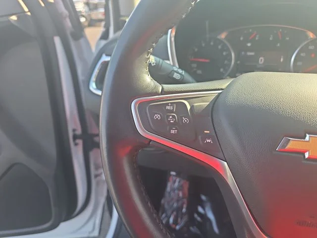 Used 2022 White Chevrolet LT image 18