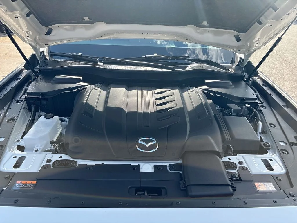 New 2026 Rhodium White Premium Mazda 3.3 Turbo Premium Plus AWD image 32