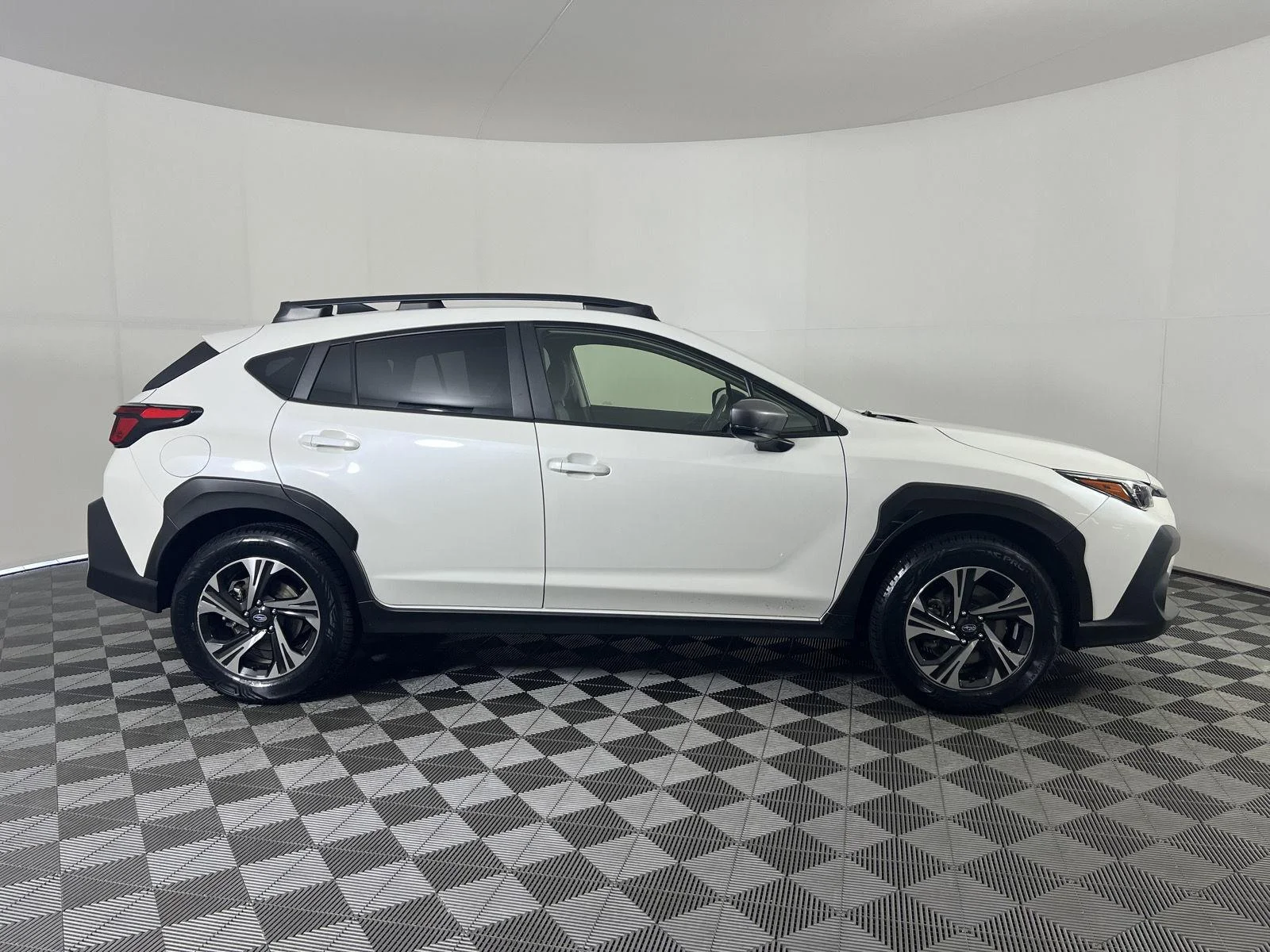 Used 2024 Crystal White Pearl Subaru Premium image 2