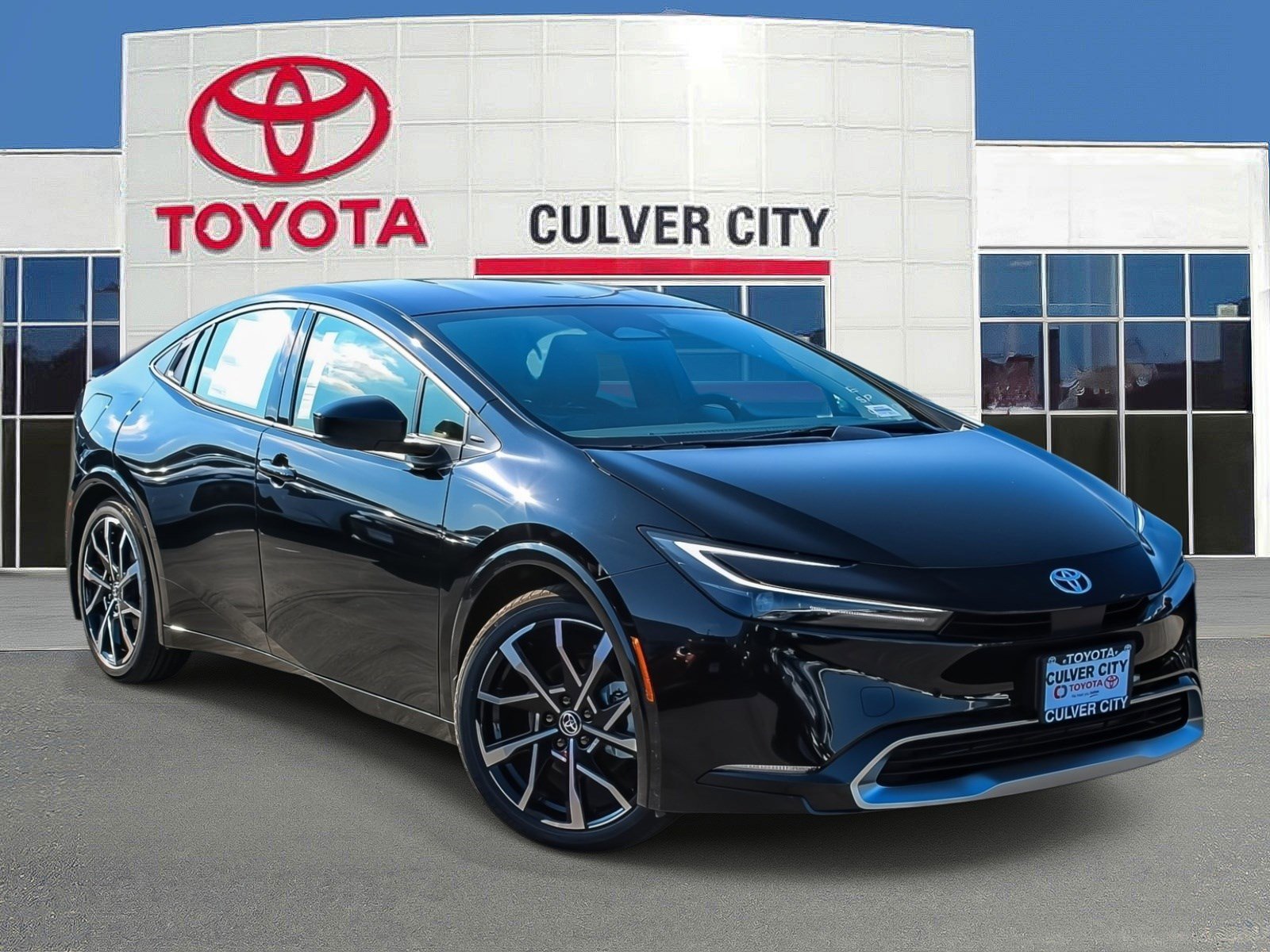 2026 Toyota Prius XSE's photo