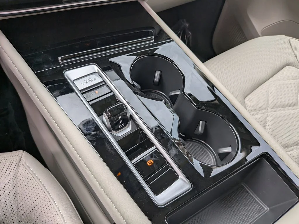 New 2026 Green Volkswagen 2.0T SE w/Technology image 20