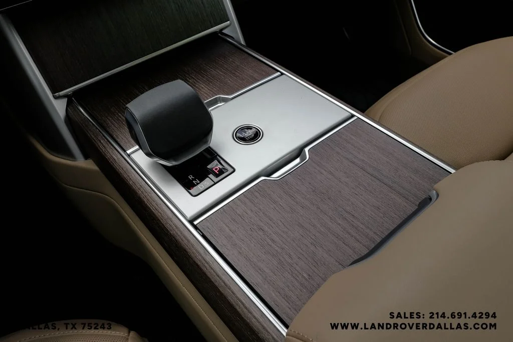 New 2026 Fuji White Land Rover SE image 26